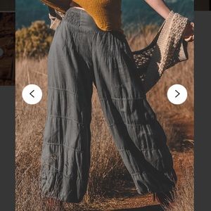 Cotton flower clothing dusty blue pants size small